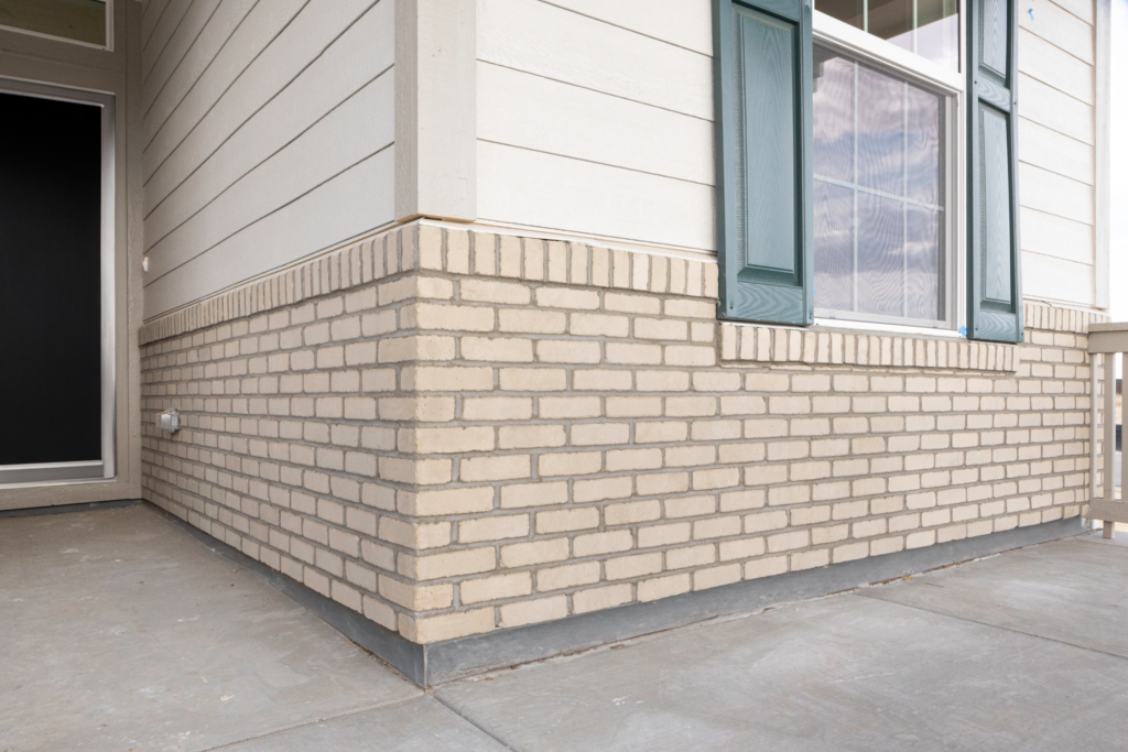 sandstorm thin brick on house