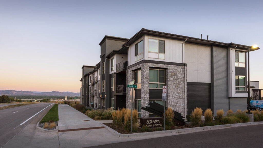 limestone veneer on apartment complex