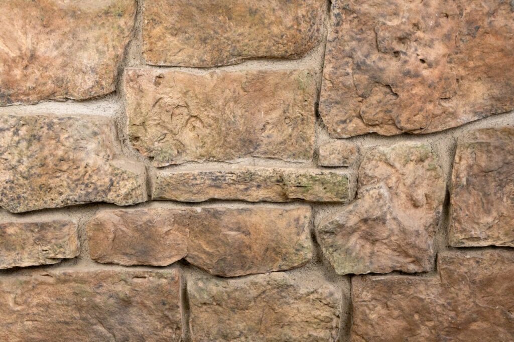 Buff Moss Ledge